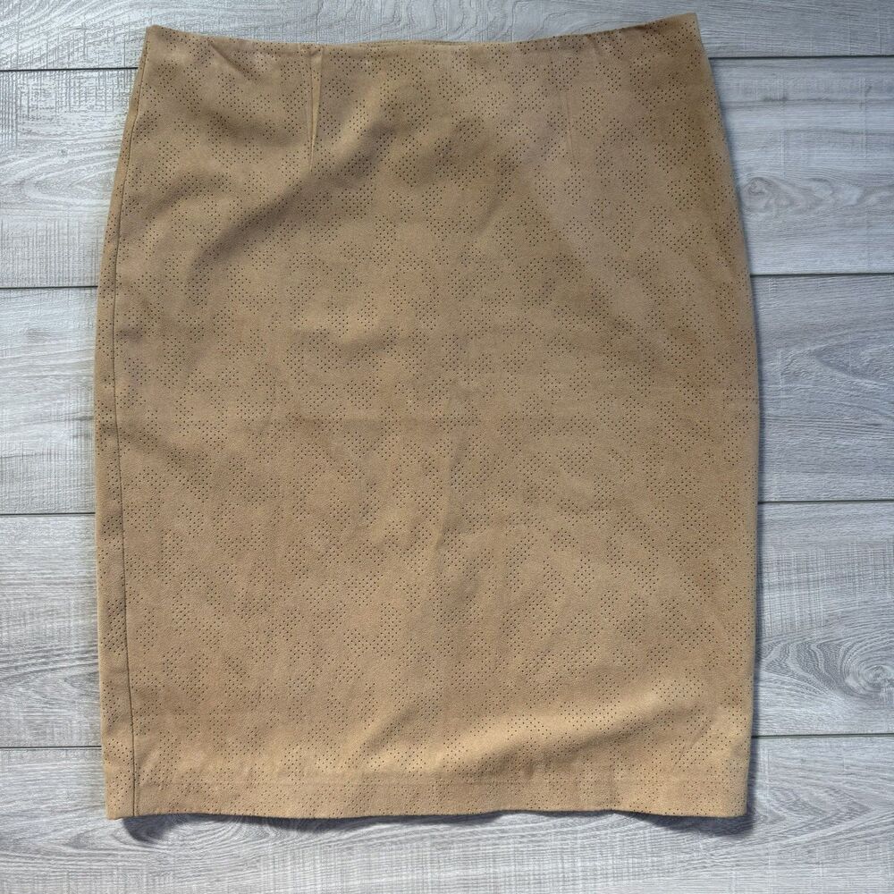 Chico's Brown Perforated FAUX SUEDE‎ Pencil Cut Mid Length Skirt Size 0.5